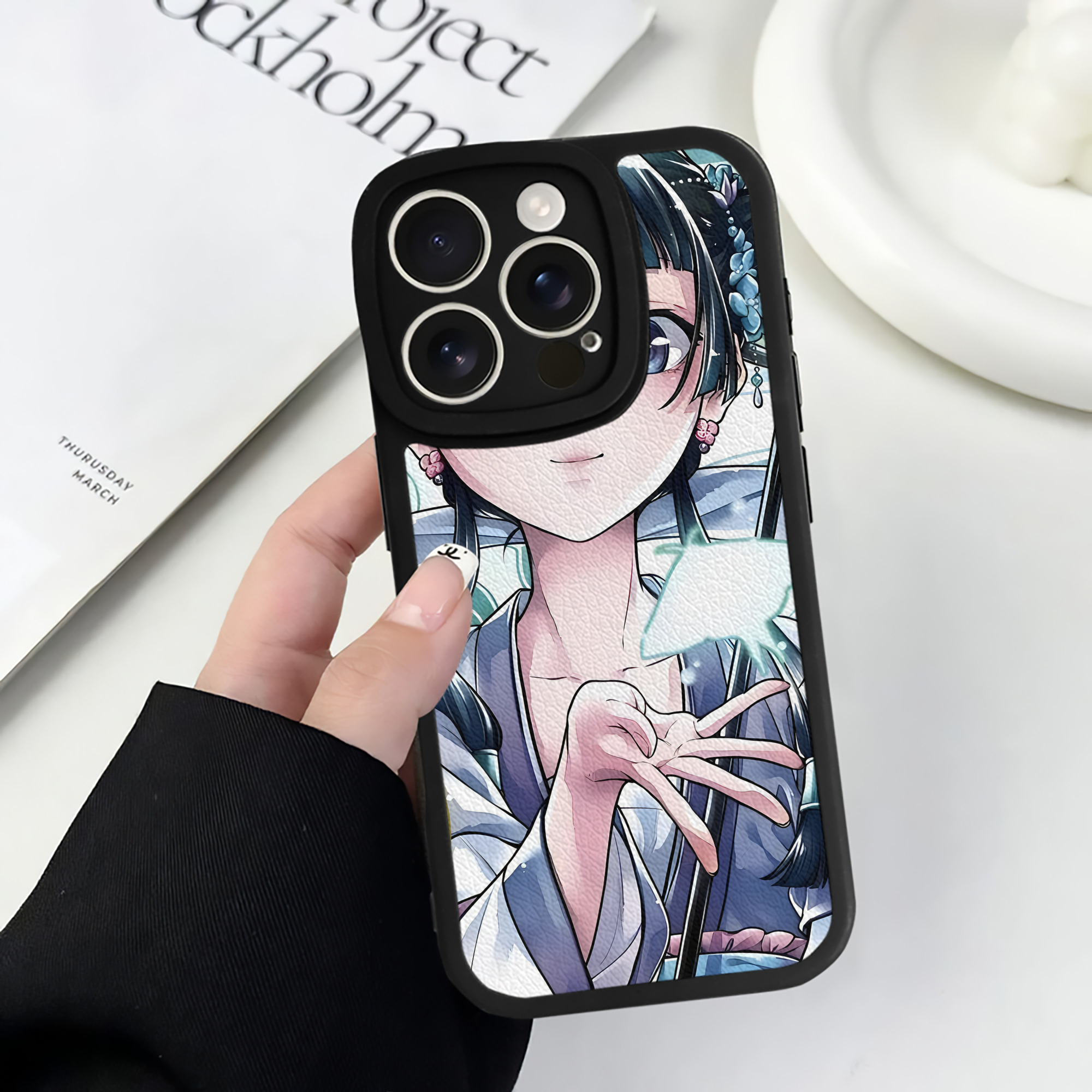 薬屋のひとりごと The Apothecary Diaries 【iPhone 16シリーズ対応】シリコンスマホケース（レザー調） 材質：シリコン